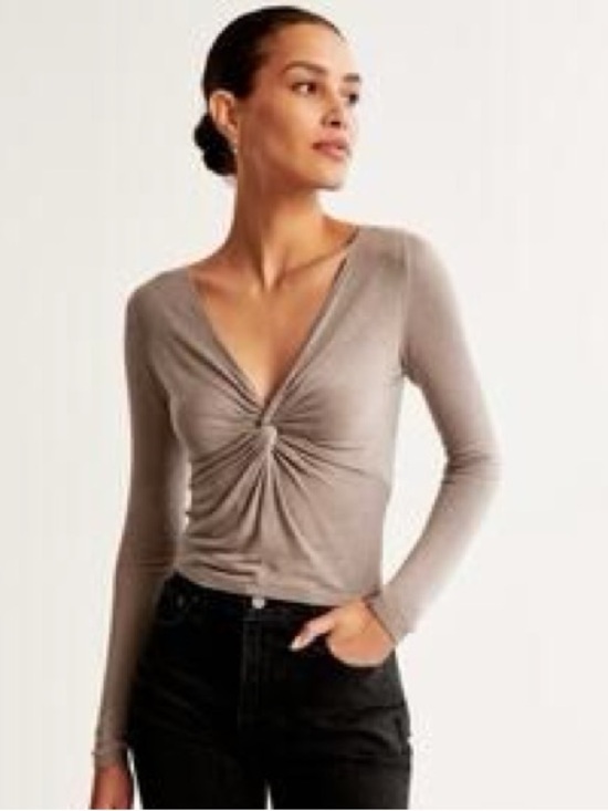 Abercrombie & Fitch Tops - Abercrombie Twist Front Long Sleeve, cream